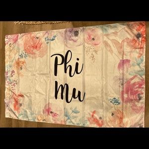 Phi Mu flag